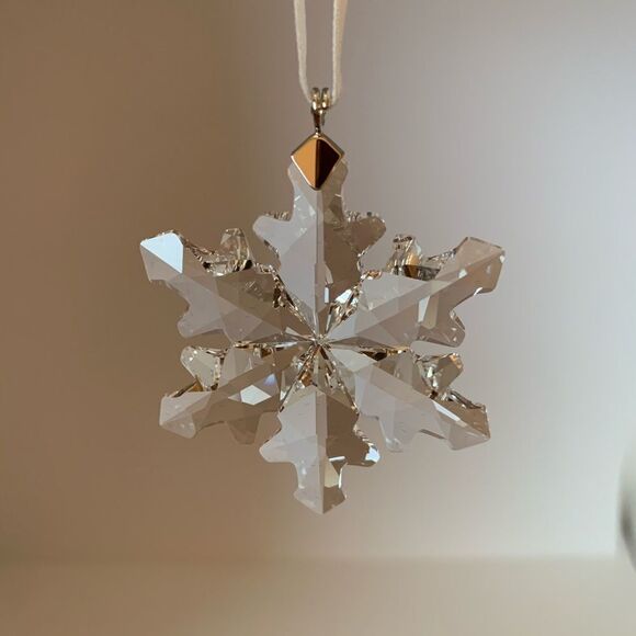 SWAROVSKI Little Snowflake Ornament 1139969 In box - Picture 2 of 11